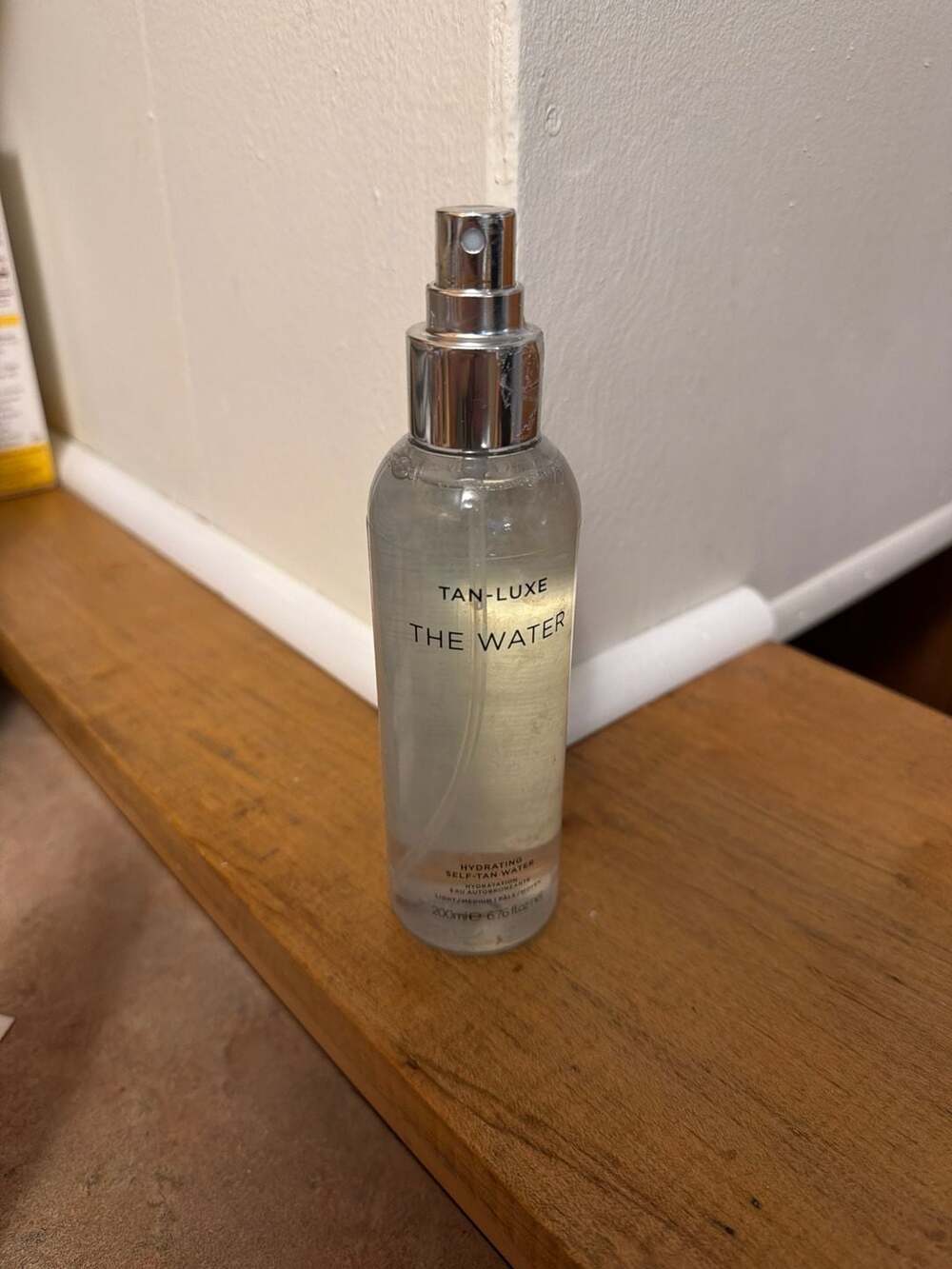 TAN-LUXE The Water Hydrating Self-Tan Water Light/Medium 200ml